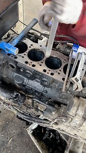 Tips to remove tractor engine cylinder liner . #mechanic #mechanicsteve #engine #cylinderliner | Mechanic Steve