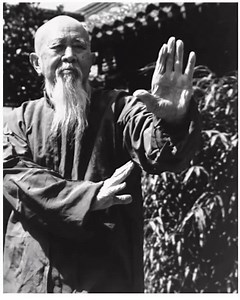 Dragon Stretches its Claws | All About Fight