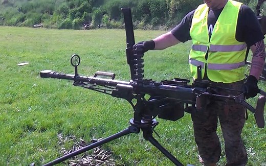 KPV 14.5mm口径重机枪射击