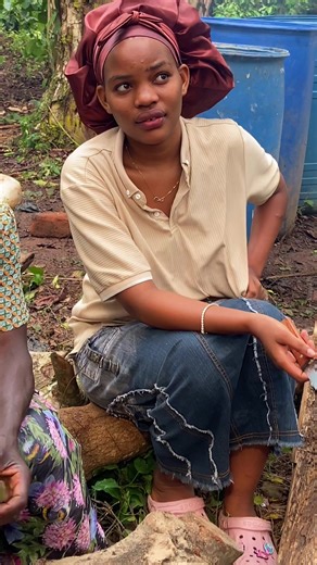 Shani's Emotional Moment at Fik Fameica's Mum's Burial