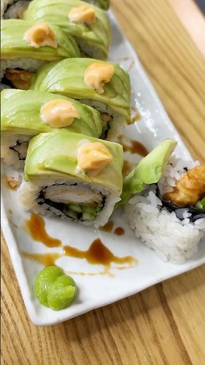 Making Dragon Roll Sushi 〜ドラゴン巻き〜 #Shorts | easy Japanese home cooking recipe