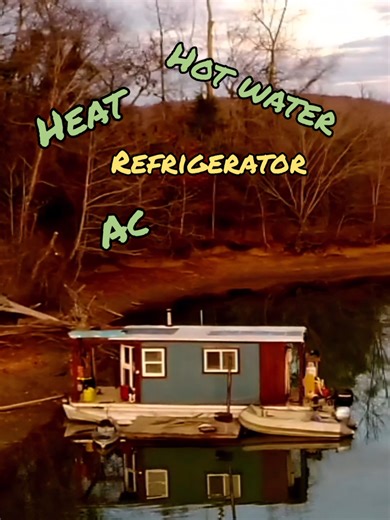 THIS HOUSEBOAT IS LOADED Yes, Every single thing you can think of to make you comfortable from endless hot water. Heated blankids, fireplace air conditioner, thermostat refrigerator every amenity, on the planet. And the best part about it is there's no rent. It's free to be here... 😆 🤣 That's Right Folks #lifehacks #free #trending