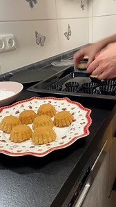 89K views · 172 reactions | Starinske šape sa orasima VIDEO RECEPT sa...