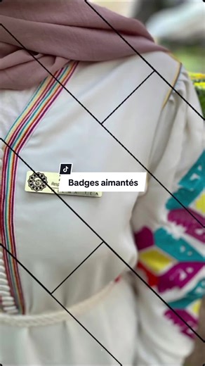 𝗕𝗔𝗗𝗚𝗘𝗦 𝗣𝗥𝗢𝗙𝗘𝗦𝗦𝗜𝗢𝗡𝗡𝗘𝗟𝗦. Merci à toutes et à tous de votre confiance. Faites une bonne première impression avec nos badges aimantés personnalisés ! Nos badges nominatifs sont le nec plus ultra pour le personnel en contact avec la clientèle. Vous pouvez personnaliser vos badges avec votre logo, nom et fonction (format 70mmx20mm). Vu que les badges sont souvent la première chose vue par vos clients lors d'une rencontre avec les membres de votre personnel.