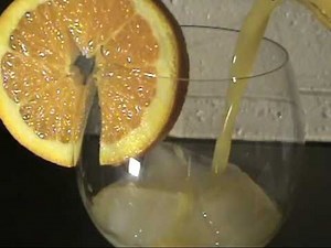 How To Make a Juicer from a Plastic Bottle | Nextraker