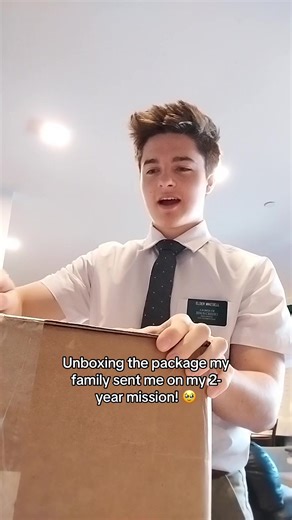 Easter Unboxing: Candy, Bracelets, and Kind Eggs Surprise!