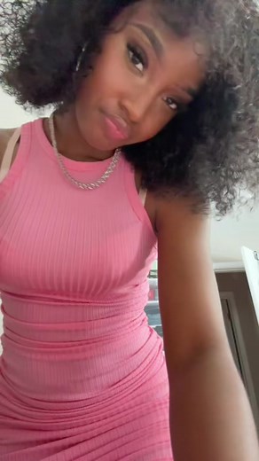 🇹🇬Kelly😝 (@pyt.kellyyy)’s videos with original sound - ?