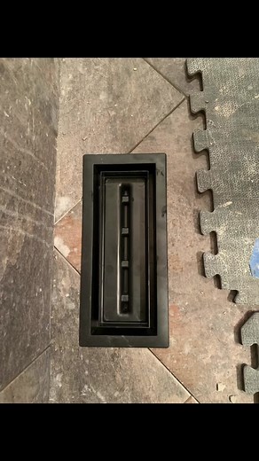 Aria floor vent in a tile floor. 🤙🏽🤙🏽 #infloorvent #tilefloor #tile #bathroommakeover #bathroomideas #renovation #oddlysatisfying #flooring #flooringinstaller #fypシ #fyp