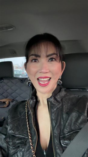 Essential Pool Tips from Jeanette Lee, the Black Widow