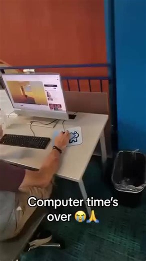 @computertimeover.daily on Instagram: "Day 73 👇 No problem, here's who is iJustine: Born on July 15, 1984, in Pennsylvania, iJustine (Justine Ezarik) turned her passion for technology and lifestyle into a viral online presence. Her early product reviews and tech tutorials captivated audiences with their clarity and enthusiasm. She became famous for making complex tech concepts accessible, sparking widespread interest in digital trends. Discussions about her work often focus on the conver