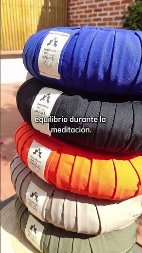 Para Qué Sirve el Zafu Media Luna 👌 #meditar #yoga #namaste