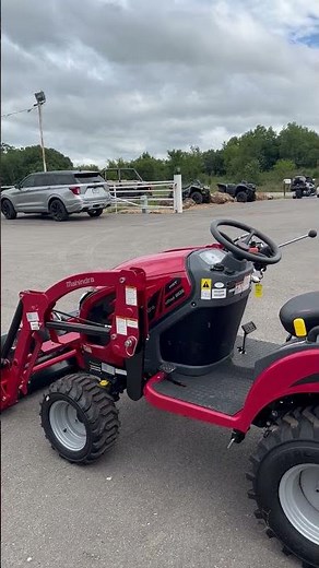 Mahindra EMax 20s HST Sub-Compact Tractor