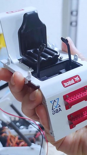 806K views · 8.9K reactions | What do you think of the details of this remote control pickup truck#rccar #mini #remotecontrol #models #rctoy #Toyo | Toy RC | Facebook