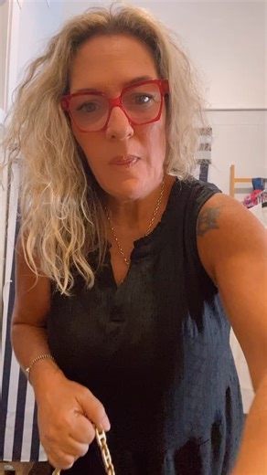 New Coach Beat bag is in the shop…it does have a shoulder strap, box and a matching wallet! #deland #delandconsignment #supportlocal #coachbeatbag | Ms Preppy Pants Ladies Consignment