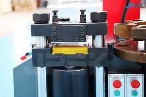 [Hot Item] Jpsk-303csk Versatile PLC Screen Copper Busbar Punch, Shear, and Bend Machine