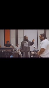 3.2K views · 128 reactions | NEW BURNA BOY SNIPPET, ”EMPTY CHAIRS” OFF THE FORTHCOMING STUDIO ALBUM…NO SIGN OF WEAKNESS ❗️. #burnaboy #music #afrobeat | SG Entertainment TV | Facebook