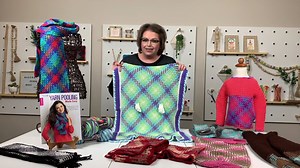 We had so much fun with Marly Bird in our studio! Check out this amazing technique in her book, Yarn Pooling Made Easy! http://bit.ly/YarnPoolingMadeEasy2019 | Leisure Arts