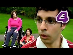 The Inbetweeners® Frisbee Scene 🕳👩‍🦼