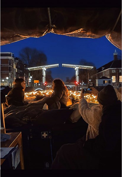 Winterse Rondvaart door de Amsterdamse Grachten