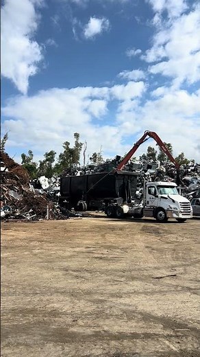 Scrap Yard Action: Loading Metal into Our Roll off Truck in Fort Myers! 🚛♻️