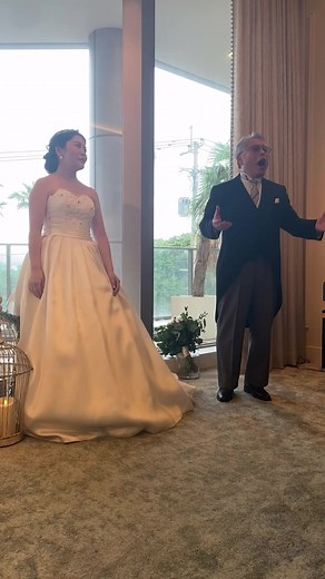 新婦様のお父様はオペラの先生！その影響で新婦様もオペラが大好きに♡そんなお父様と結婚式で一緒に歌を🎤#結婚式 #結婚式場 #結婚式動画 #結婚式サプライズ #結婚式演出 #結婚式ムービー #結婚式余興