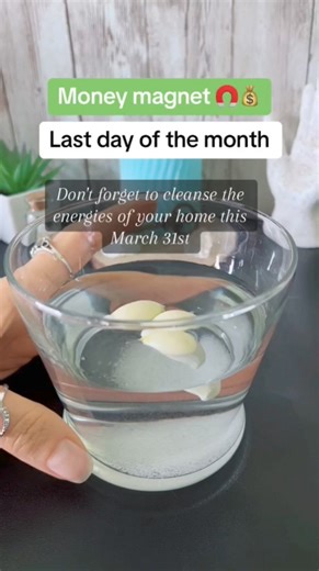 Last day of the month Ritual | Money Magnet 🧲💰 #abundance #moneyritual #moneymagnet #attractmoney #ritual #intentions #negativeenergyremoval #moneyspell #fyp #foryou #highlights | Nikita Niks