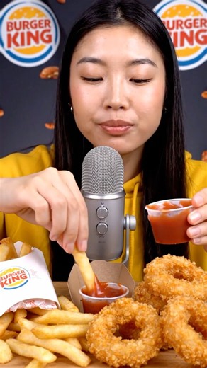 eating Burger King mukbang #asmr #mukbang #asmrsounds #food #satisfyling #burgerking #subscribe