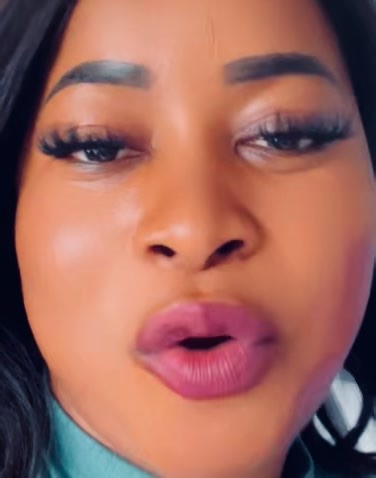 Bloggers blogs (@bloggers.blogs)’s videos with original sound - Bloggers blogs