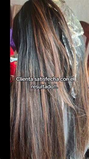 Ahora entiendo!! No es el trabajo lo que acaba contigo! Sino es el hecho de que no disfrutas lo que haces. Porque si disfrutas lo que haces lo demás se reduce a nada!!!. ❤️‍🩹🥺💋... Soy cultura de Belleza y Maquillista Profesional, pero me centro mas en el Maquillaje; quiero hacerme la carrera también de Colorimetría en cabello ya que es algo que me apasiona al igualque el maquillaje........ #mechas