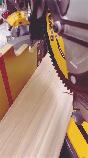 Part 1 Baseboard drop detail. It’s a toilet supply but occasionally they are other obstacles, and are in more visible areas. Hopefully this video helps you deliver a better product while having some fun along the way. Been extremely busy but I am back to posting new tips twice a week, and soon in fine home building magazine as well! Take care #carpenter #construction #diy‎#construction ‎#carpentry #homeimprovement #diy ‎#foryourpage #woodworking #carpenter #howto #builder #wood #wood #facebook #