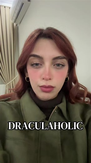 Draculaholic: Unraveling the Love Story of Dracula