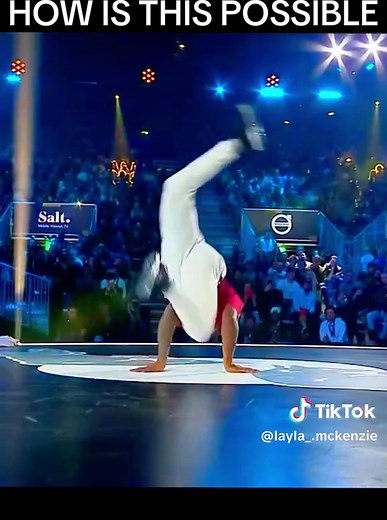 Amazing Breakdancing Skills from Kid Colombia