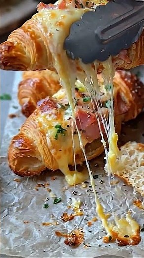 Ham & Cheese Croissant Bake 🥐🧀 | Crispy Golden Breakfast Recipe Everyone Loves