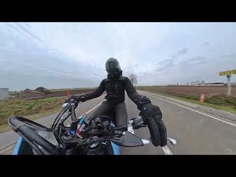 Suzuki DRZ 4SM ride along