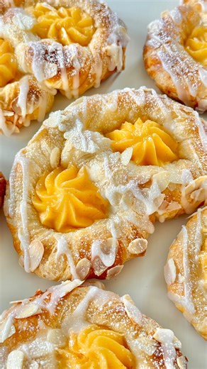 13K views · 3.7K reactions | Pudding Brezeln Recipe 懶 These vanilla...