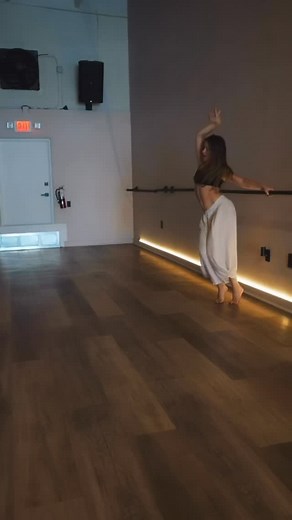 Stefanie Yunger on Instagram: "never alone in my own company"