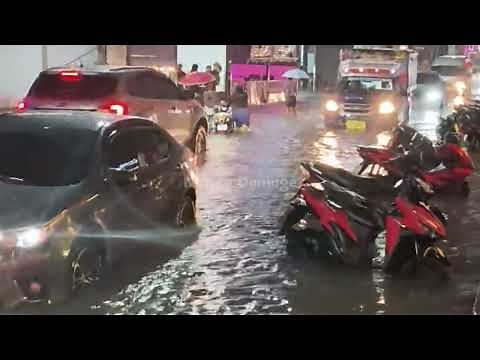 Chaos in Thailand Today! Large Storm, Floods Swept Away Many Cars in Pattaya
