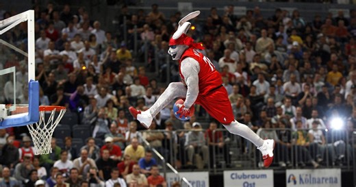 Philadelphia 76ers bring back mascot Hip-Hop for anniversary, lean into nostalgia | What's Trending