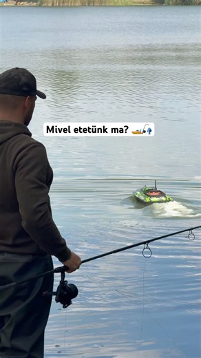 10 Spomb helyett 1 etetés etetőhajóval🚤 #shorts #viralshort #shortvideo #fishing #carpfishing #fish