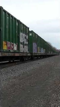 CSX M419 at Meade with an ET44AH & an SD70AC #csxtransportation