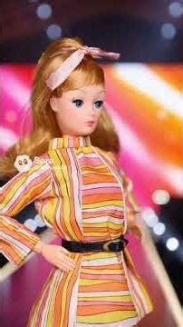 Vintage Uneeda 11" Fashion Dollikin, emphasis: fashion #vintagedoll #barbie