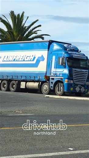 BIG Freightliner Argosy Powers Eastbound Loaded Up 💪🏾🚛 #Shorts