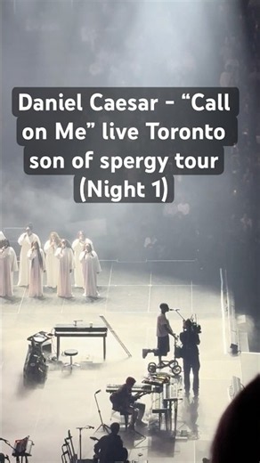 Daniel Caesar - “Call On Me” live Toronto 2026 (night 1)