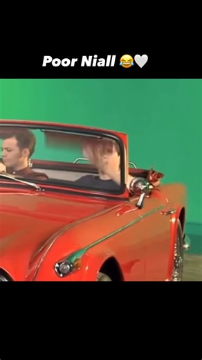 One Direction Fan on Instagram: "Niall horan 😂 . . . #Onedirection #onedirectionreunion #onedirectionedits #onedirectionmemes #onedirectionupdates #onedirectioncomeback #10yearsof1d #1D #Zaynmalik #zayniscomingback #zquad #zarry #ziam #zaynmalikedits #harrystyles #harrystylesupdates #harrystylesmems #louistomlinson #larry #larrystylinson #onedirectionlive #liampayne #payno #liampaynelive #1dupdates #1dmemes #13yearsof1d #zayn1d #ripliampayne"