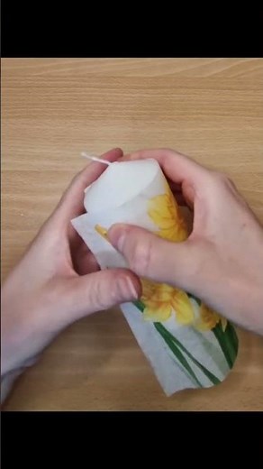 How to Decoupage Napkins on Candles Without Glue