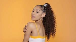 238K views · 7.9K reactions | Zenon, is that you?? This *gorgeous* rubberband ponytail by Magicfingersstudio is out of this WORLD! ✨ | The Braid Up | Facebook