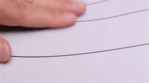 COLORFIRE笔记本电脑，运行流畅不卡顿，搭载高性能处理器，轻松应对多任务处理，学生党网课、办公族文档编辑都顺心省力，散热快响应快，日常使用体验极佳。