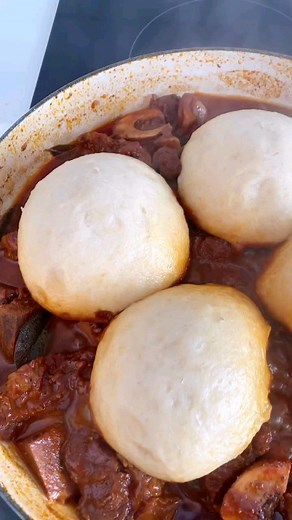 Beef stew and dombolo (steamed bread) Dombolo is the Zulu name for steamed bread, and is a staple across many South African households – and for good reason! It's so easy to make, and so good 😋 @foodandhomesa #safoods #southafricanfoods | South African Food
