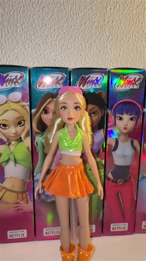 Unboxing Stella Doll from Winx Club: The Magic Returns
