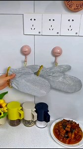 ৩ রকমের গ্লভস পাচ্ছেন অফার প্রাইজে 😍💥 শীতকালীন অফার ধামাকা 💯❤️‍🔥 Silicone kitchen hand gloves for dish washing, rubber gloves kitchen essentials gadgets. #handgloves #dishwashing #KitchenHacks #giftideas #offersale #glovesale #foryouシpage #viralreelsシ | BD Aura Lane